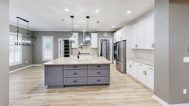 300 Mullholland Drive, Enterprise, AL 36330