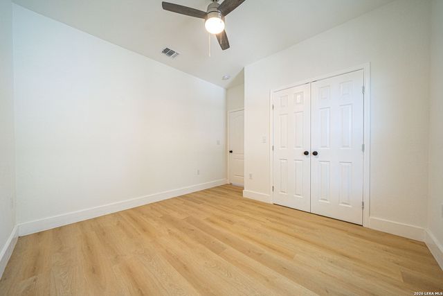 934 Sherman, San Antonio, TX 78202