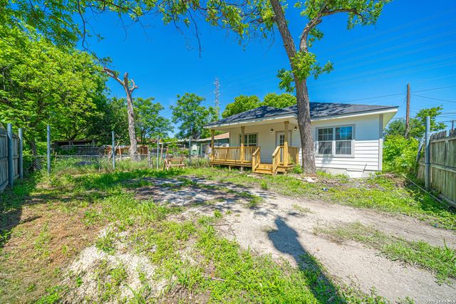 934 Sherman, San Antonio, TX 78202