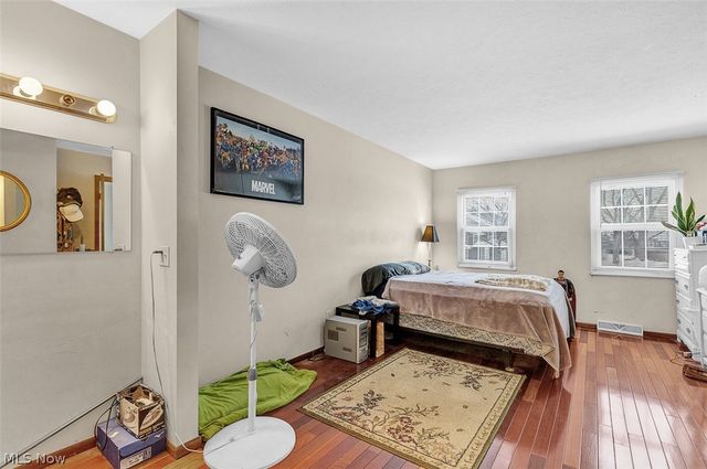 1689 Walnut Lane 5, Rocky River, OH 44116