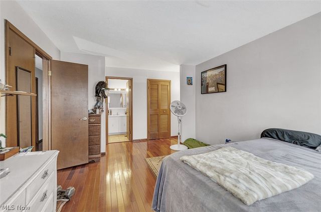 1689 Walnut Lane 5, Rocky River, OH 44116