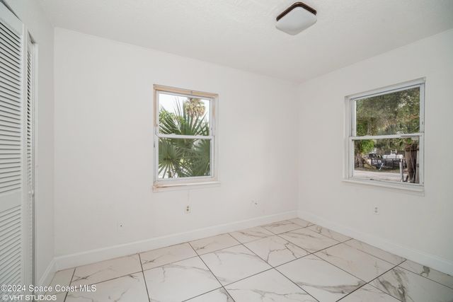 2154 Henry Street NE, Palm Bay, FL 32905