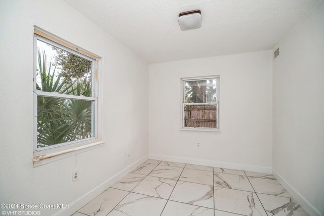2154 Henry Street NE, Palm Bay, FL 32905