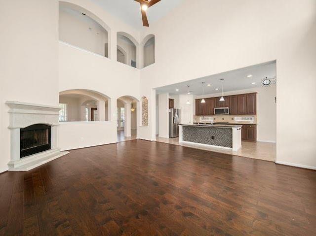 3211 London Lane, Missouri City, TX 77459