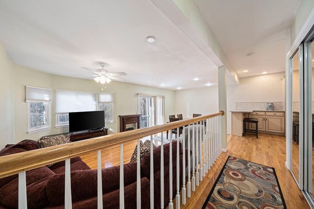 206 Tall Oaks Dr F, Weymouth, MA 02190