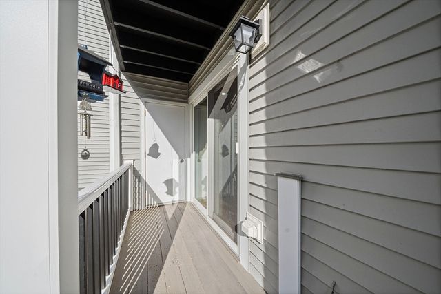 206 Tall Oaks Dr F, Weymouth, MA 02190