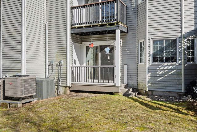 206 Tall Oaks Dr F, Weymouth, MA 02190