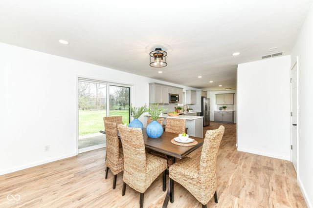 8073 Wallingwood Drive, Indianapolis, IN 46256