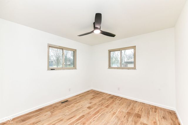 8073 Wallingwood Drive, Indianapolis, IN 46256