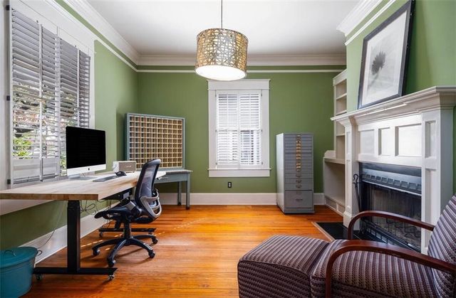 6 White NW Street, Atlanta, GA 30318