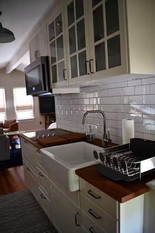 6 White NW Street, Atlanta, GA 30318