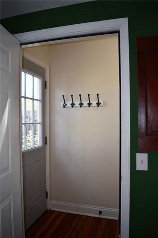 6 White NW Street, Atlanta, GA 30318