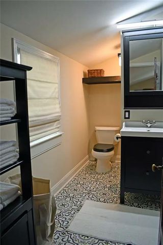 6 White NW Street, Atlanta, GA 30318