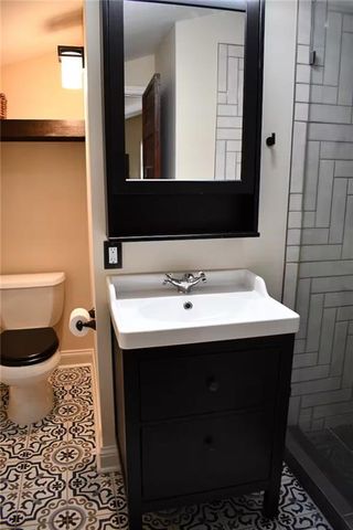 6 White NW Street, Atlanta, GA 30318