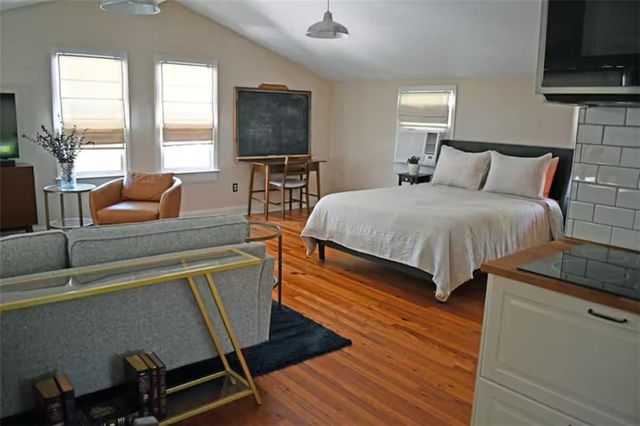 6 White NW Street, Atlanta, GA 30318