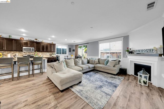 217 Alta St, Brentwood, CA 94513