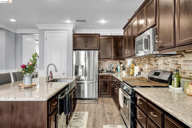 217 Alta St, Brentwood, CA 94513