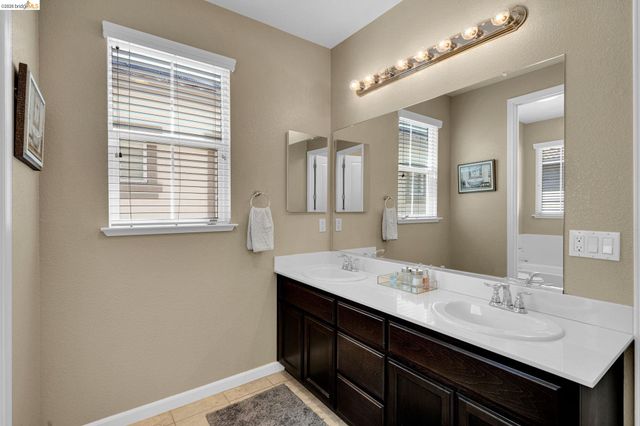 217 Alta St, Brentwood, CA 94513