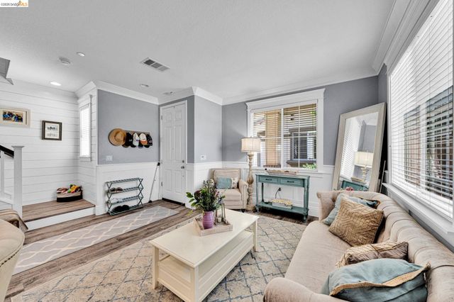 217 Alta St, Brentwood, CA 94513