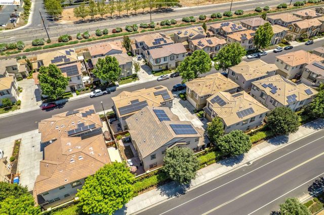 217 Alta St, Brentwood, CA 94513