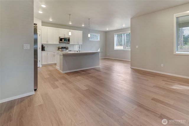 18305 37th Avenue E, Tacoma, WA 98446