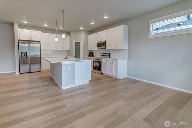 18305 37th Avenue E, Tacoma, WA 98446