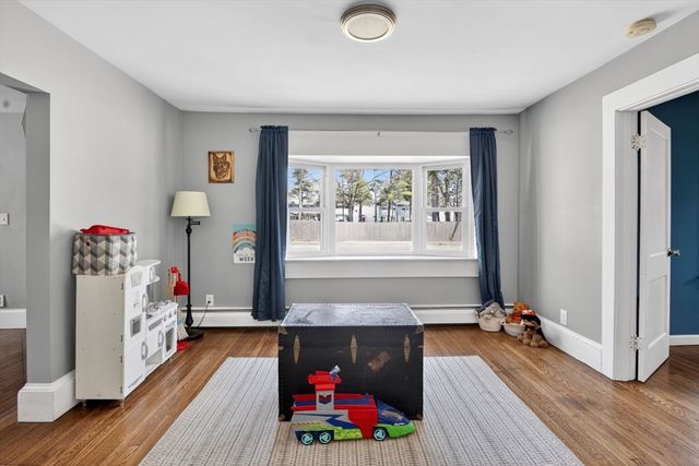 51 Swifts Beach Rd, Wareham, MA 02571