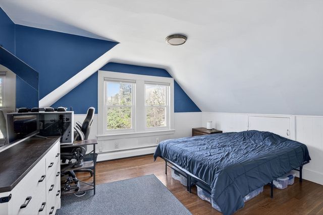 51 Swifts Beach Rd, Wareham, MA 02571