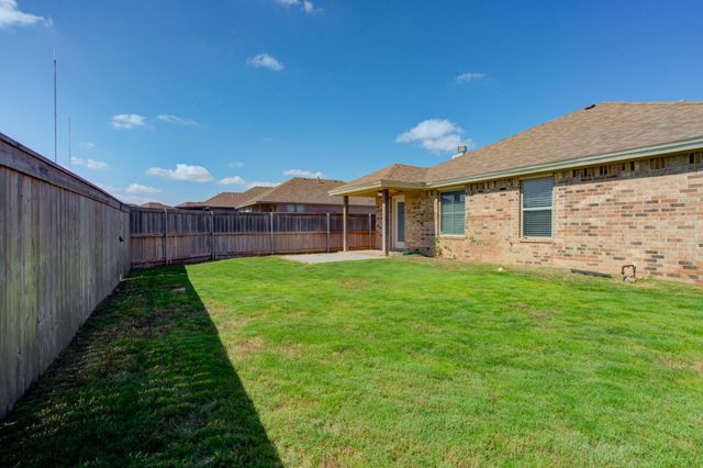 2061 104th Street, Lubbock, TX 79423