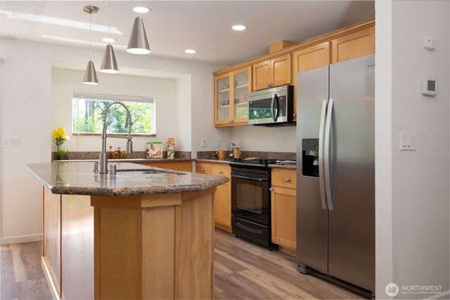 33717 40th Court SW, Federal Way, WA 98023