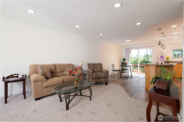 33717 40th Court SW, Federal Way, WA 98023