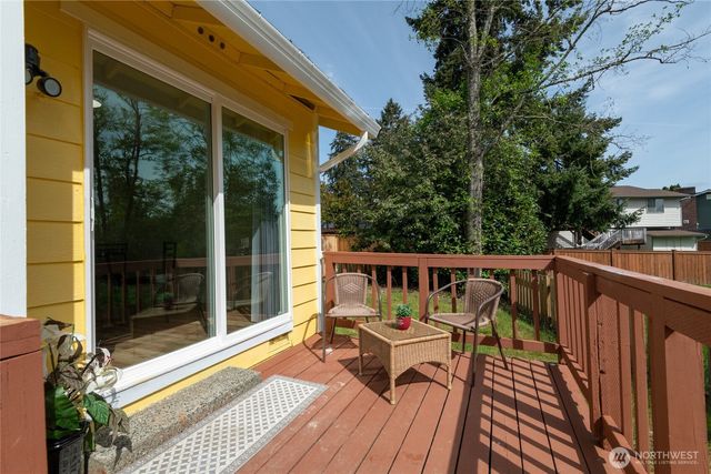 33717 40th Court SW, Federal Way, WA 98023