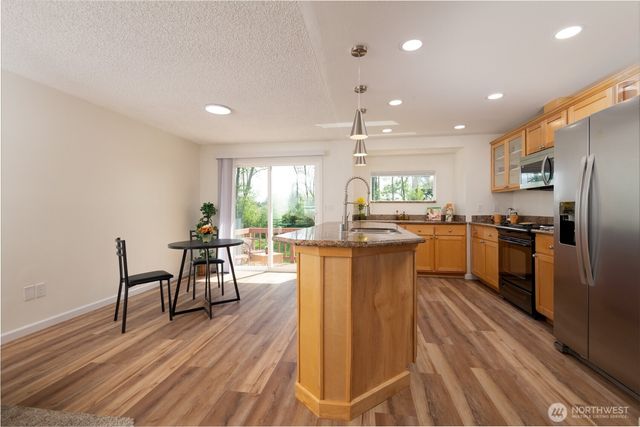 33717 40th Court SW, Federal Way, WA 98023