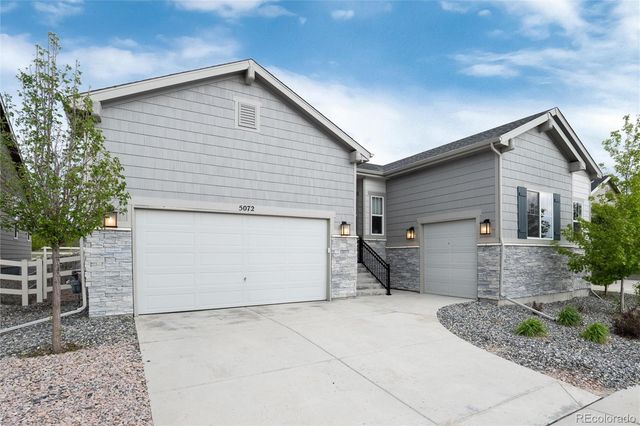 5072 Silver Hare Lane, Castle Rock, CO 80104