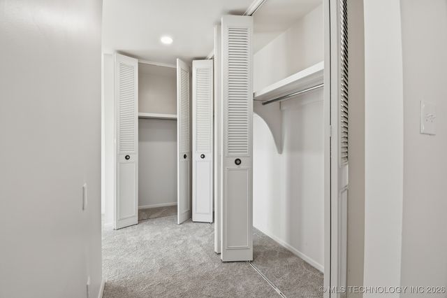 5528 E 46th Street 9, Tulsa, OK 74135