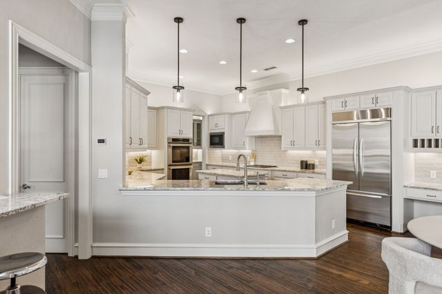 6521 Riverhill Drive, Plano, TX 75024