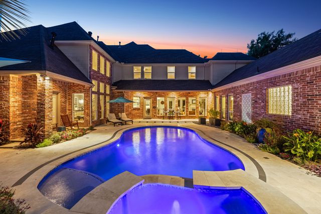 6521 Riverhill Drive, Plano, TX 75024