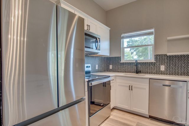 203 S L St, Pensacola, FL 32502