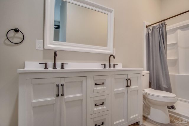 203 S L St, Pensacola, FL 32502