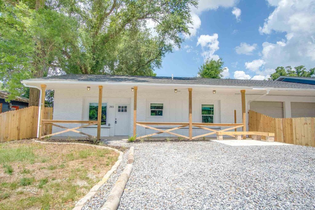 203 S L St, Pensacola, FL 32502