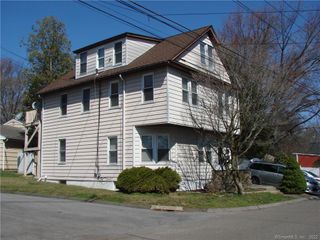 246 Old Stratfield Road 1, Fairfield, CT 06825
