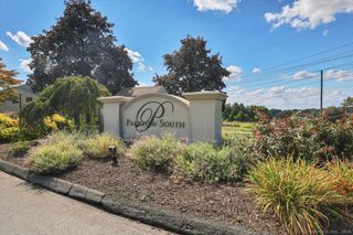 301 Summer Hill Drive 301, South Windsor, CT 06074