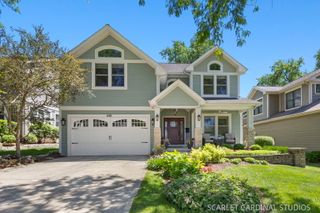 616 E Willow Avenue, Wheaton, IL 60187