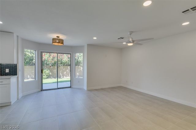 8324 Hollow Wharf Drive, Las Vegas, NV 89128