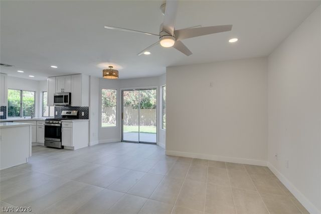 8324 Hollow Wharf Drive, Las Vegas, NV 89128