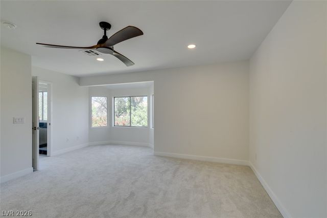 8324 Hollow Wharf Drive, Las Vegas, NV 89128