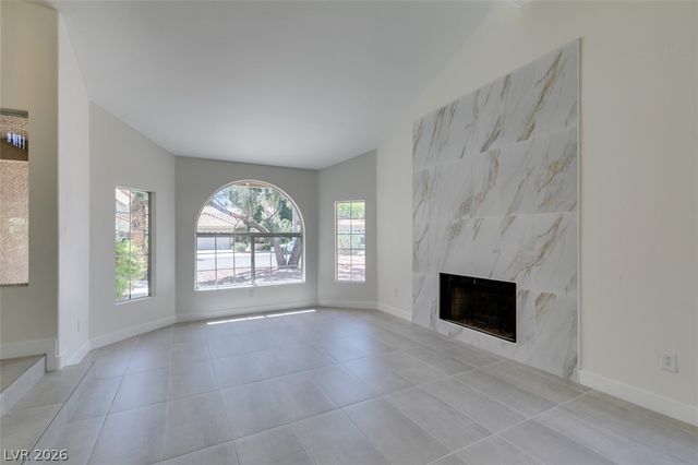 8324 Hollow Wharf Drive, Las Vegas, NV 89128