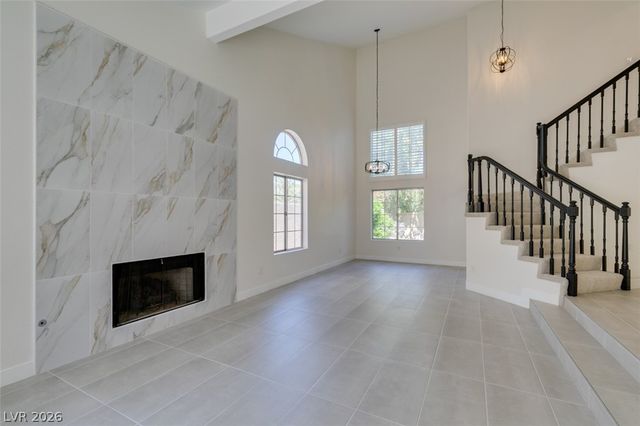 8324 Hollow Wharf Drive, Las Vegas, NV 89128