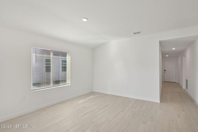 7386 EVERETT FOREST Drive, Jacksonville, FL 32219
