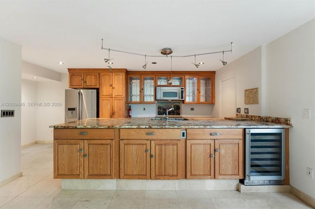 3732 NE 166th St 115, North Miami Beach, FL 33160